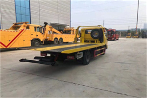 琼中非事故拖车